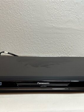 Panasonic Black Portable DVD/Blu-ray Player DMP-BD60 Style